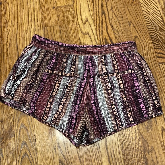 Forever 21 Shorts - Picture 4 of 5